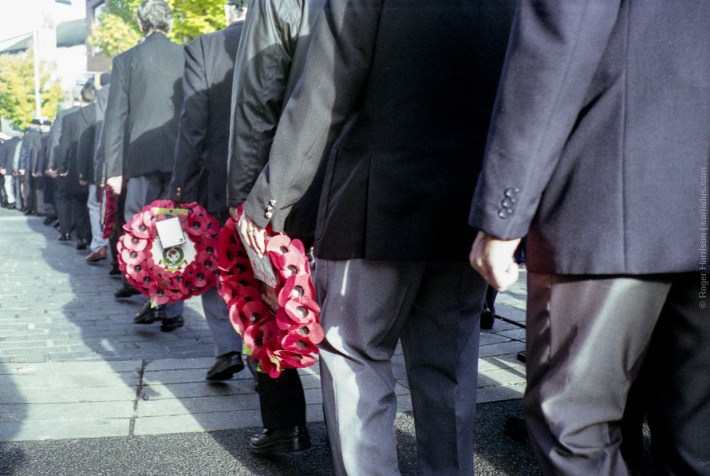 Veterans on parade (Yashica T3, Agfa Vista)